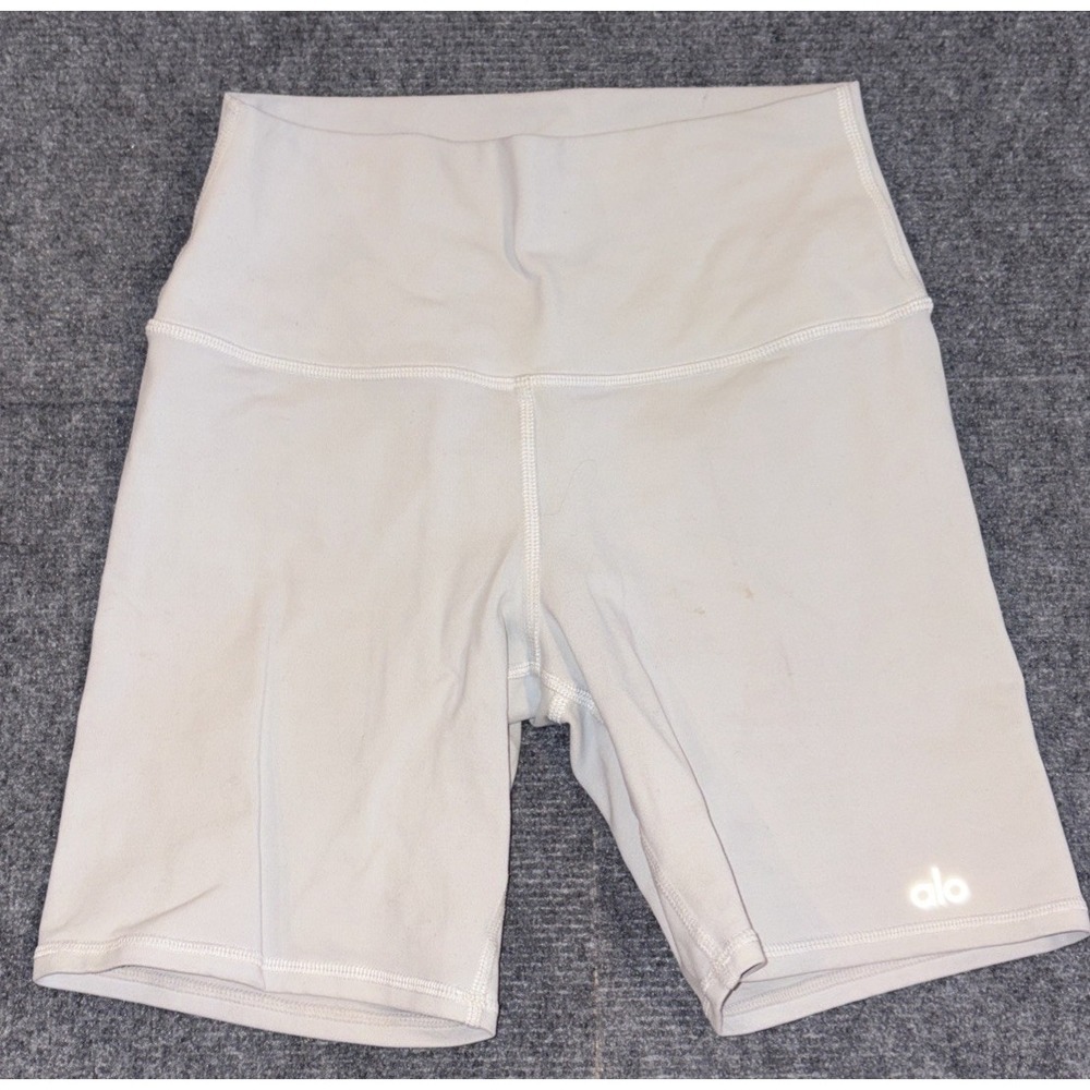 ALO High Waisted Yoga/Active/Bike Shorts Women's gray Size Small